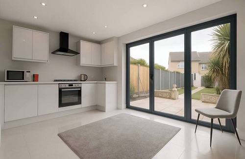 Southwick House | House in Brighton & Hove with Parking