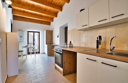 Acciano Apartment | Casa Notte Stellata 1-bedroom apartment in Roccapreturo