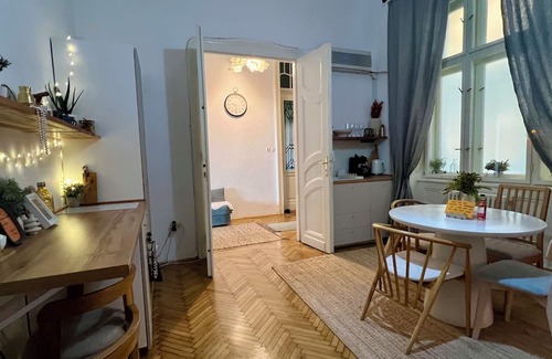 Old City Apartment | Breathtaking Victory Sq Views/Bright &Spacious 2BR