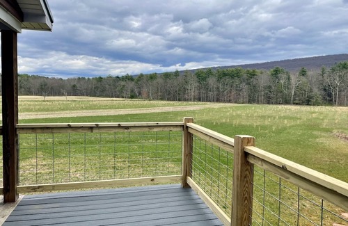 Wells Tannery Cabin | Welcoming 3 bedroom cabin