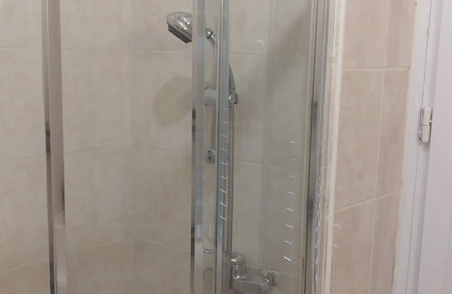 Aubervilliers Apartment | Appartement Cosy à 5 Minutes de Métro Proche Paris Stade de France