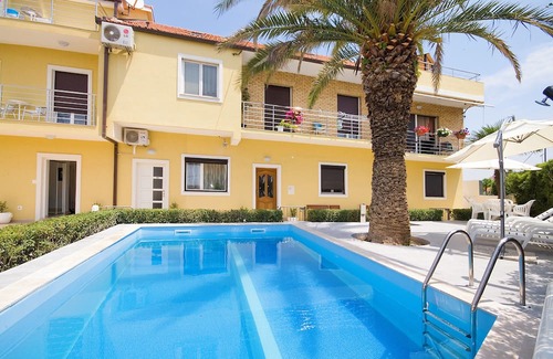 Zadar Apartment | Spatious 2-bedroom family apartment