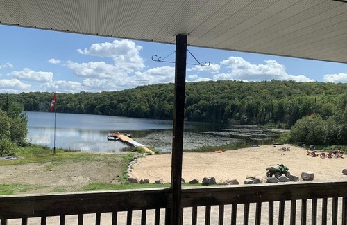 Armour Condo | Serene Four Season Getaway on Beautiful Jack Lake