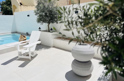 Santa Cruz de Tenerife Condo | Mencey City Pool