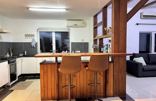 Sekondi-Takoradi House | Cozy House at Beach Road Takoradi. Minute to Beach!