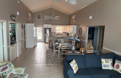 Cherry Grove Beach House | Oceanfront Cherry Grove 4-bed 4-bath pet friendly swim spa hot tub close 2 ALL