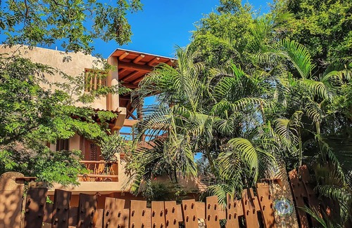 Centro Apartment | Casa Linda - Ground floor 1 bed Seaside apartment in Zihuatanejo with pool