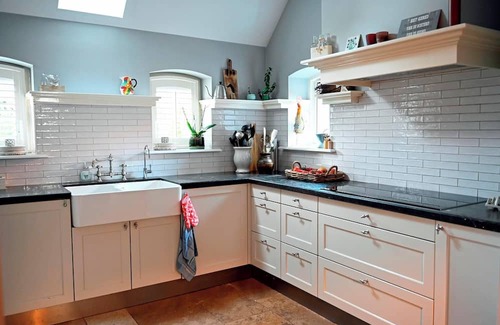 Vriezenveen House | Luxury and rural holiday home in a cozy village
