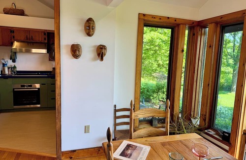 Shelburne Cabin | Summit Retreat:2BR/2Bath Rustic Beauty + Yoga Room