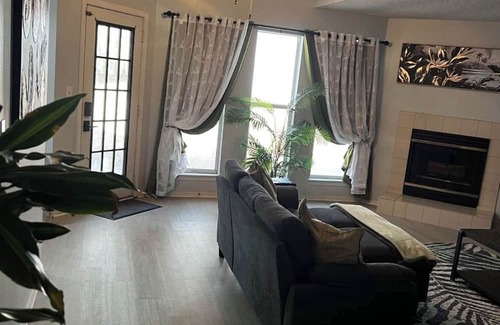 Okaloosa County House | Charming 1-master bedroom in a fully furnished rental house in Niceville