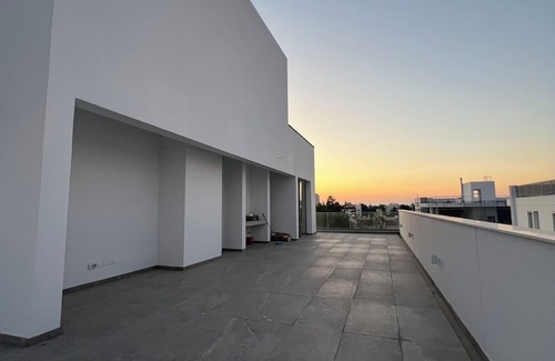 Lykabittos Apartment | 2 bedroom luxury penthouse near city centre