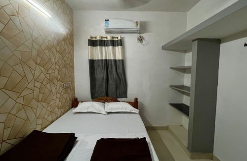 Tiruvannamalai Apartment | RUDHRA HOME STAY