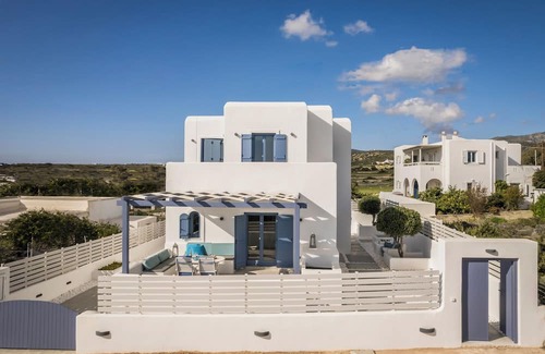 Aliki House | 3-bedroom house in marvelous Paros with AC, WiFi