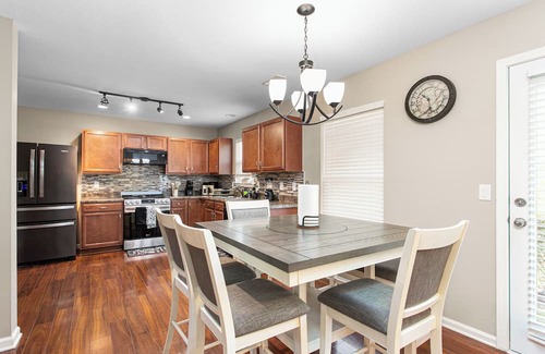 Mebane House | Quiet Suburban Stay w/Parking