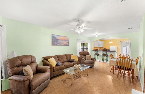 Interchange Square House | 3-Bed with pool - Close to beach