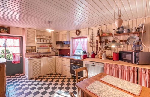Grand Coo House | House in Coo near Famous Waterfalls