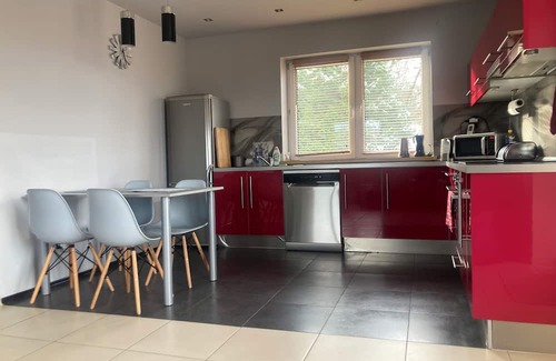 Przemysl Villa | Tranquil villa with WiFi in Przemyśl