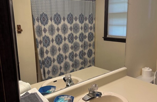 Young Harris House | 3-bedroom house near Crane Creek Vineyards in Young Harris