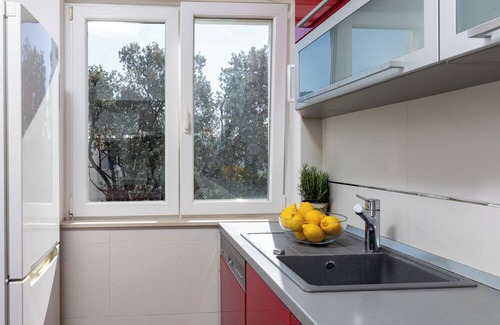 Dubrovnik Apartment | Charming 2-bedroom apartment with WiFi and AC in Dubrovnik