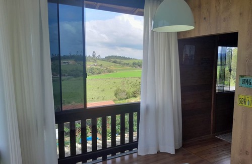 Picarras Cottage | Country house with pool, football field and lake near Beto Carrero