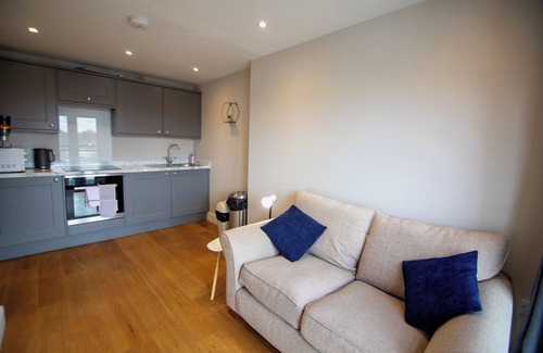 Salisbury Apartment | City View Apartment II - Salisbury. 1 bed in the centre of the Medieval City