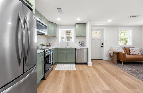 Roswell Apartment | Cozy 1-bedroom apartment in hot downtown Roswell