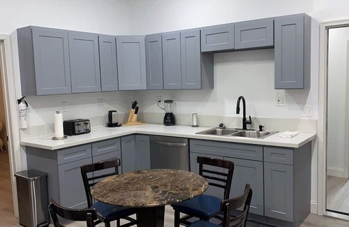 Whiteville House | Marvelous 8 BR Home in Breathtaking Whiteville TN. Extraordinary Parking