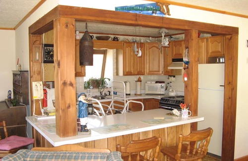 Boothbay Harbor Apartment | Hove To - Upstairs - Close to Downtown Boothbay Harbor!
