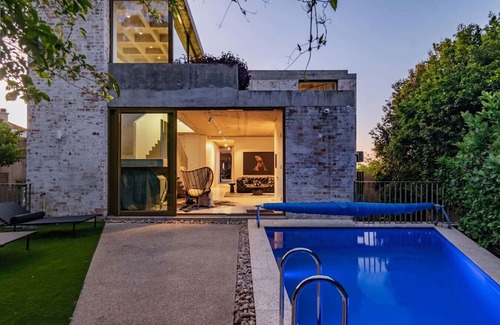 Sea Point Villa | Ilkley Penthouse 3 Bedroom