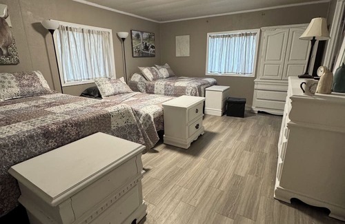 Kennewick Other | Rainy Acres Flower Farm and Retreat HousenFarm Stay and Micro Venues