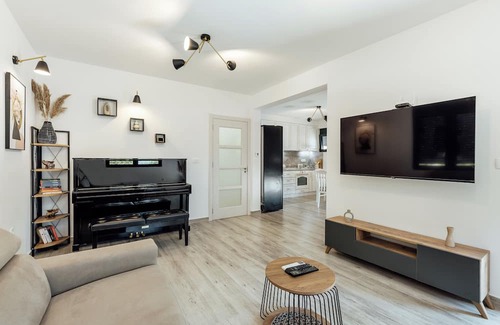 Mojdez Villa | Heavenly 4BR Villa with Pool