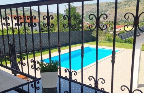 Buna Villa | Villa Gloria - Luxury Villa with Swimming Pool