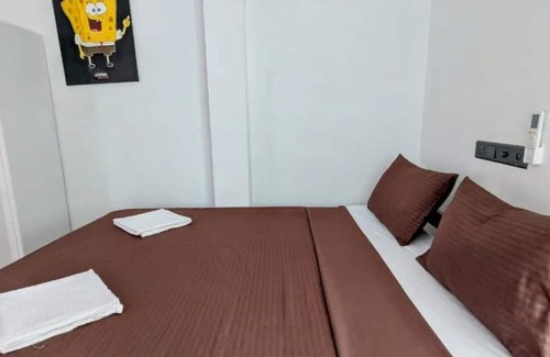 Polhena Bed & Breakfast | Skyy Villa - Budget Double Room