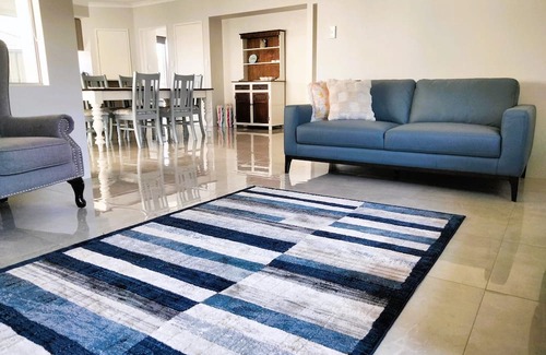 Rockingham House | 4 Bedroom Modern Townhouse