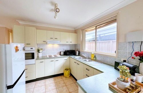 The Entrance House | Comfortable House in Heart of The Entrance&Parking