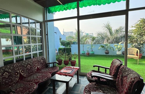 Sikandra Villa | Charming 2-bedroom villa with WiFi, fitness room in delightful Agra