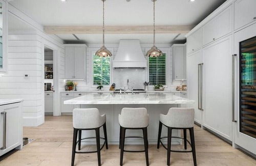 Nassau House | Luxurious Island Retreat in Ocean Club Estates