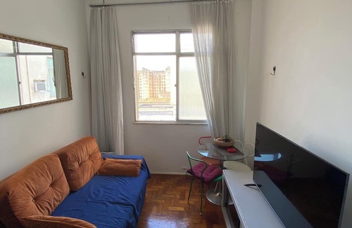 Catete Apartment | Catete apartment in the South zone of Rio de Janeiro