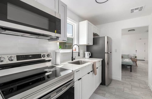 Mesa Apartment | Cozy studio in charming Mesa with WiFi, AC