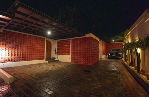 Mumbul Villa | Zahra Villas 3 Bedroom Has It All. But At A Surprising Price. Why Not Stay?
