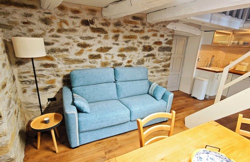 Labassere House | Quiet village house in the mountains.