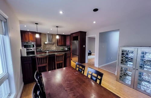 Brampton House | Spacious Family Retreat