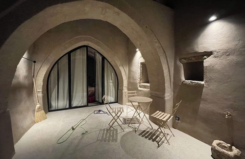 Kithira Apartment | The Arch House