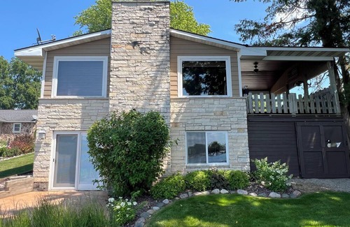 Winneconne House | EAA Week 3-bedroom Lake House in beautiful Winneconne