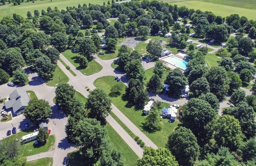 Lexington House | Cozy 1BD Vintage Airstream Experience @ Kentucky Horse Park