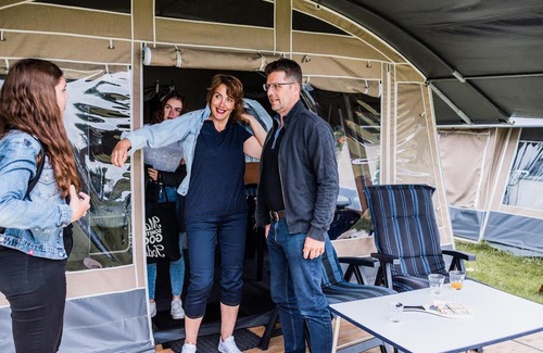 Opende House | Nice tent lodge on a campsite
