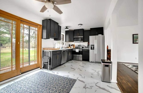 Oscoda House | Charming 3-bedroom house > 1 Mile to Lake Huron - AC & Pet Friendly!
