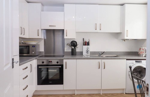 Topsham House | 20 MARINE DRIVE, pet friendly, character holiday cottage in Topsham