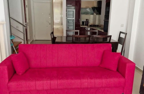 Karaoz Villa | Aden's Villas J2