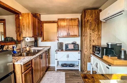 Harrison Cabin | Tiny Excursion Cabin 2 - Ontario Outpost